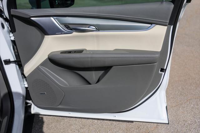 2023 Cadillac XT5 FWD Premium Luxury