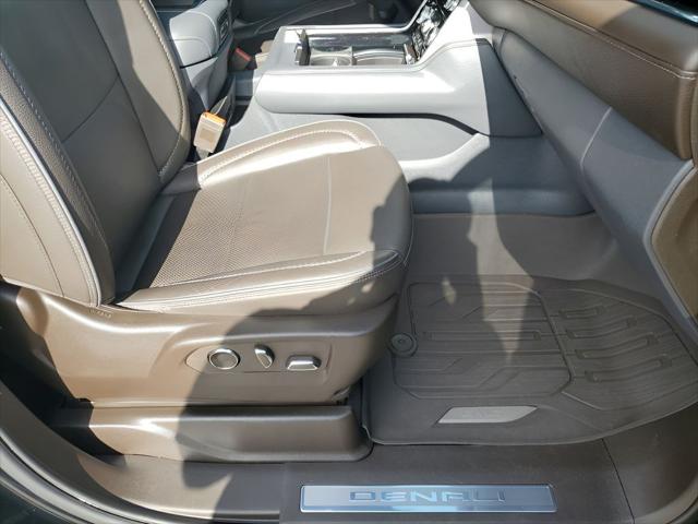 2023 GMC Yukon XL 4WD Denali