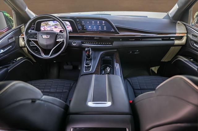 2023 Cadillac Escalade 2WD Sport Platinum