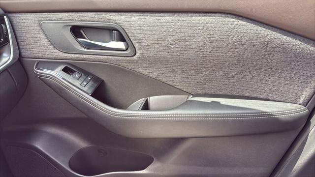 2021 Nissan Rogue SV FWD