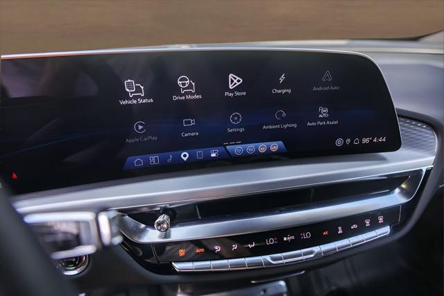 2025 Cadillac iQ Luxury 3 RWD