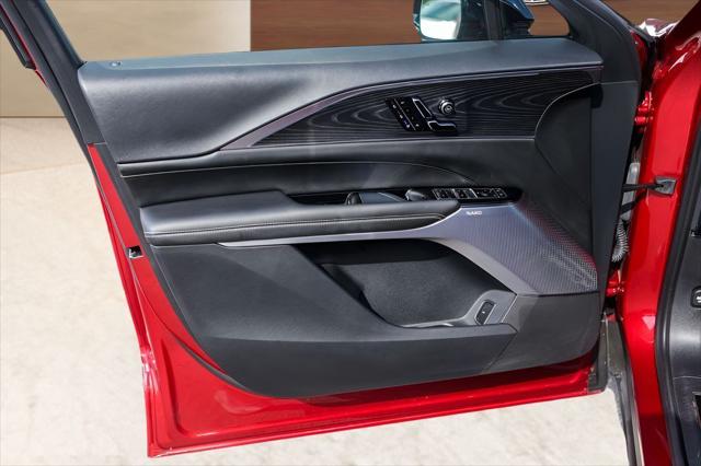 2025 Cadillac iQ Luxury 3 RWD