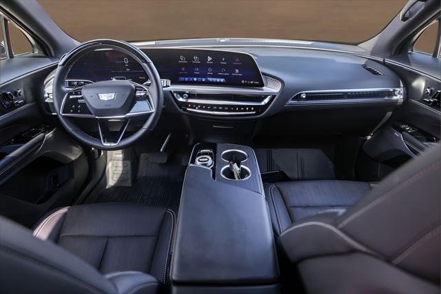 2025 Cadillac iQ Luxury 3 RWD
