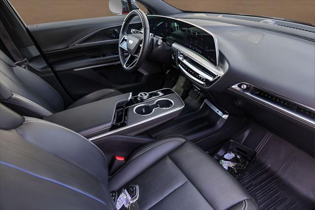 2025 Cadillac iQ Luxury 3 RWD