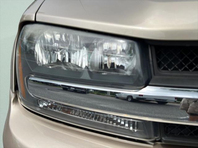 2004 Chevrolet TrailBlazer LS