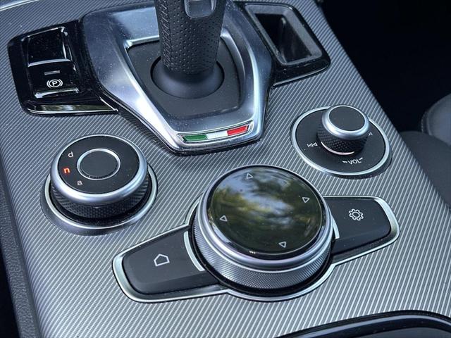 2025 Alfa Romeo Stelvio Sprint AWD
