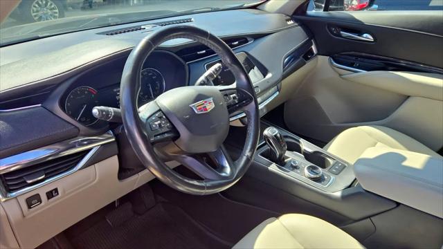 2019 Cadillac XT4 Luxury