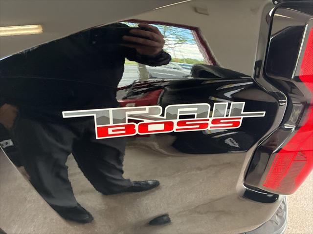 2023 Chevrolet Colorado 4WD Crew Cab Short Box Trail Boss