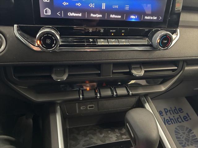 2023 Chevrolet Colorado 4WD Crew Cab Short Box Trail Boss