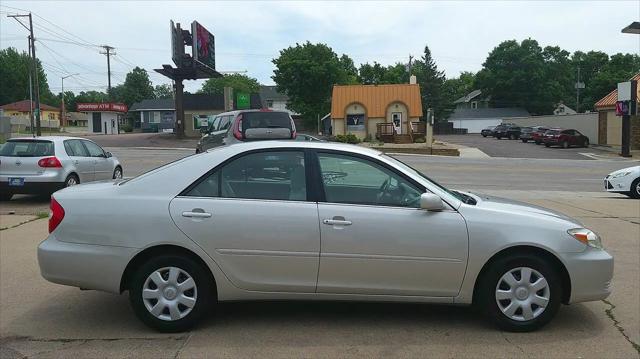 2004 Toyota Camry LE