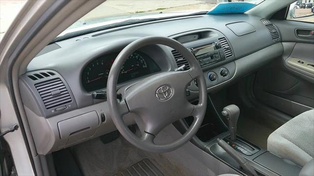 2004 Toyota Camry LE