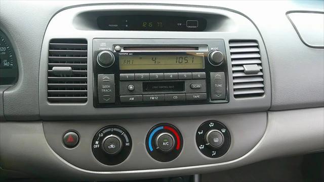 2004 Toyota Camry LE
