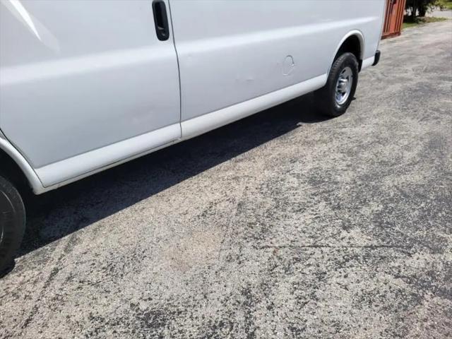 2011 Chevrolet Express Work Van