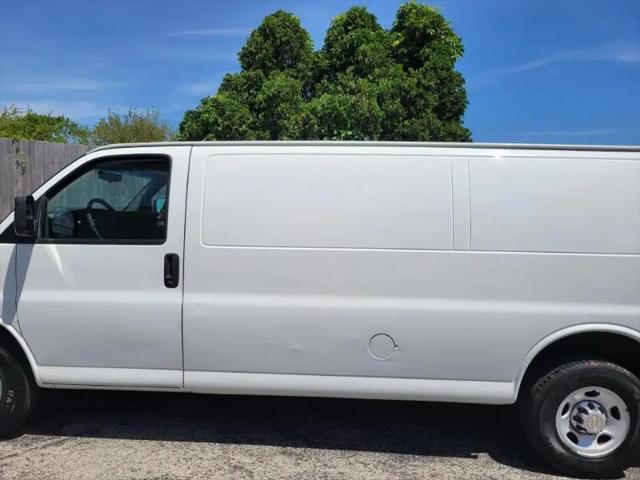 2011 Chevrolet Express Work Van