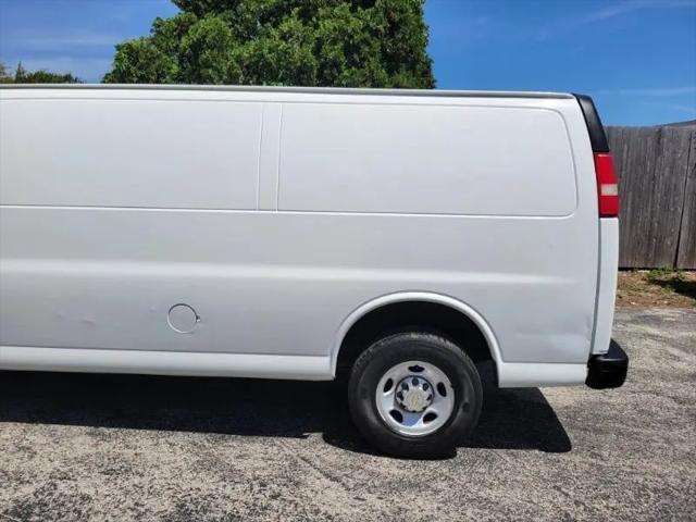 2011 Chevrolet Express Work Van