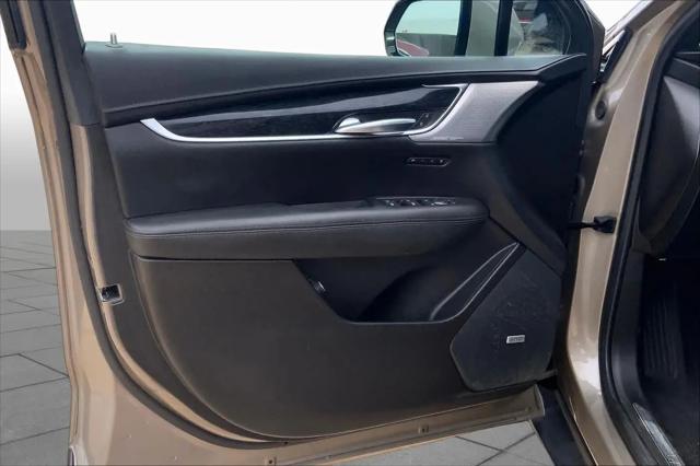 2023 Cadillac XT5 FWD Premium Luxury