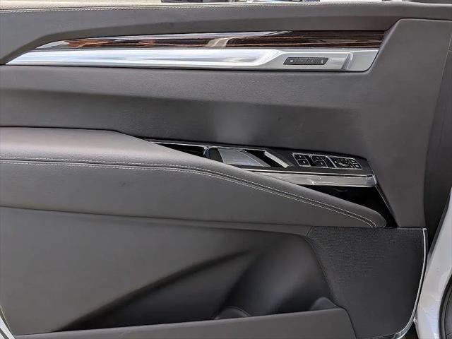 2025 Cadillac Escalade Premium Luxury