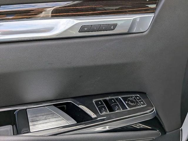 2025 Cadillac Escalade Premium Luxury