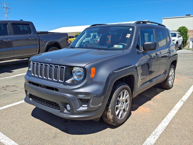 2022 Jeep Renegade Latitude 4x4 2022 Jeep Renegade Latitude 4x4