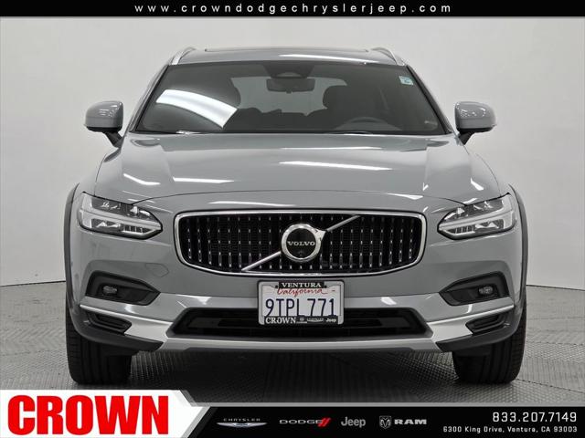 2025 Volvo V90 Cross Country Ultra, B6 AWD Gas (mild hybrid)