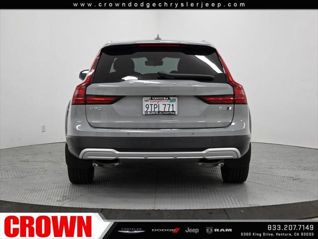 2025 Volvo V90 Cross Country Ultra, B6 AWD Gas (mild hybrid)