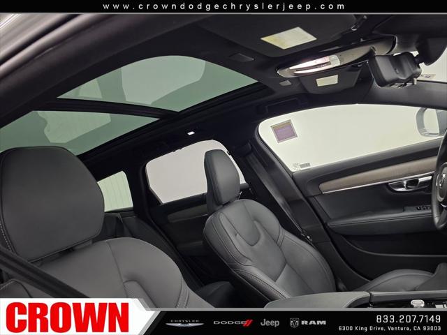 2025 Volvo V90 Cross Country Ultra, B6 AWD Gas (mild hybrid)