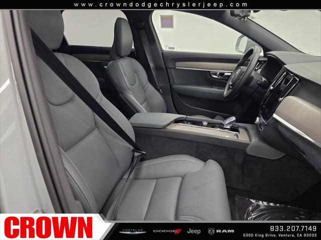 2025 Volvo V90 Cross Country Ultra, B6 AWD Gas (mild hybrid)