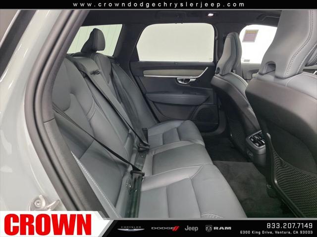 2025 Volvo V90 Cross Country Ultra, B6 AWD Gas (mild hybrid)