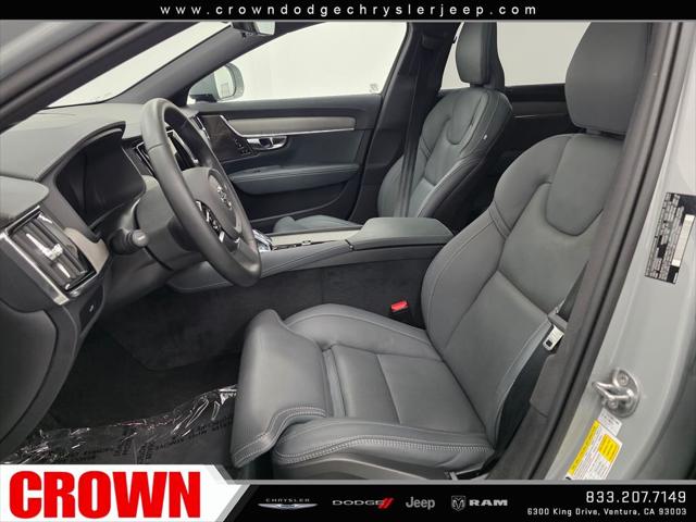2025 Volvo V90 Cross Country Ultra, B6 AWD Gas (mild hybrid)