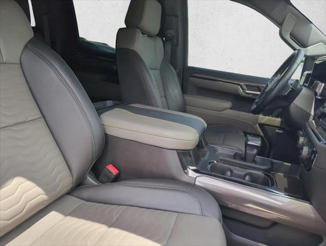 2025 Chevrolet Silverado 1500 4WD Crew Cab Short Bed ZR2