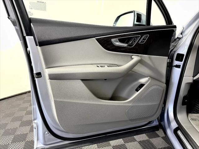 2022 Audi Q7 Premium 45 TFSI quattro Tiptronic