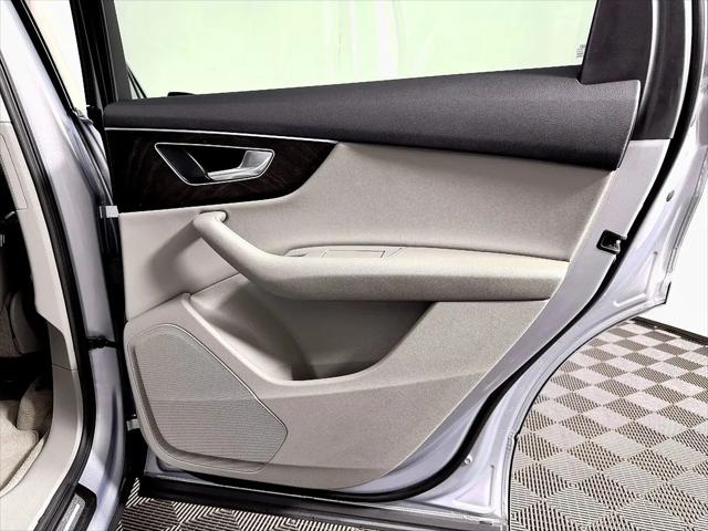 2022 Audi Q7 Premium 45 TFSI quattro Tiptronic
