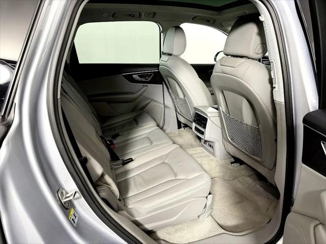 2022 Audi Q7 Premium 45 TFSI quattro Tiptronic
