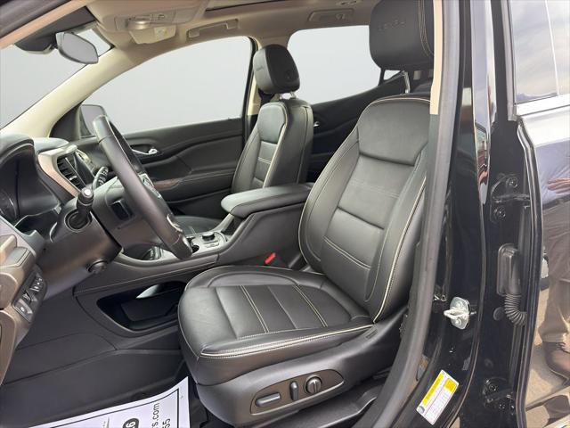2022 GMC Acadia AWD Denali