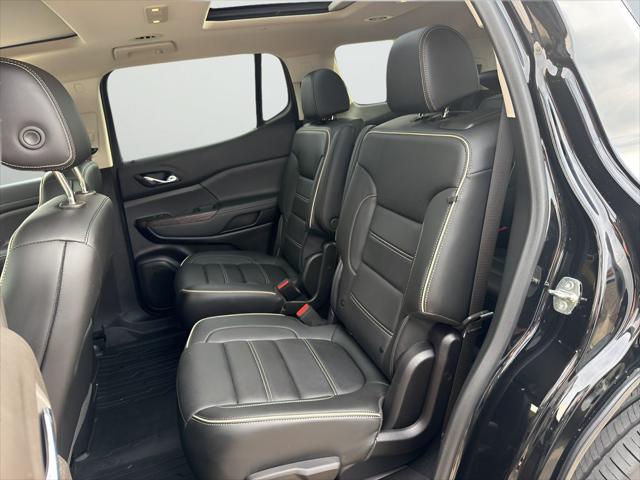 2022 GMC Acadia AWD Denali