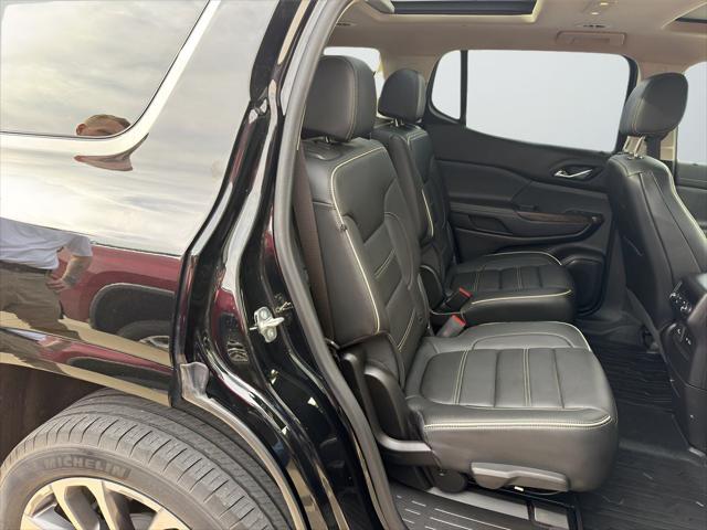 2022 GMC Acadia AWD Denali