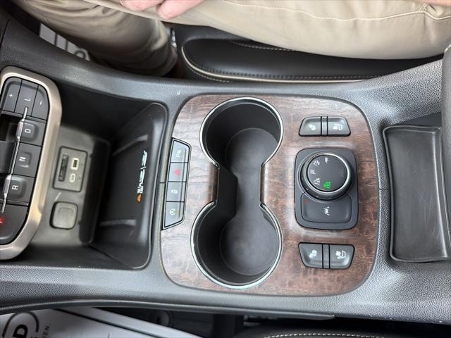 2022 GMC Acadia AWD Denali