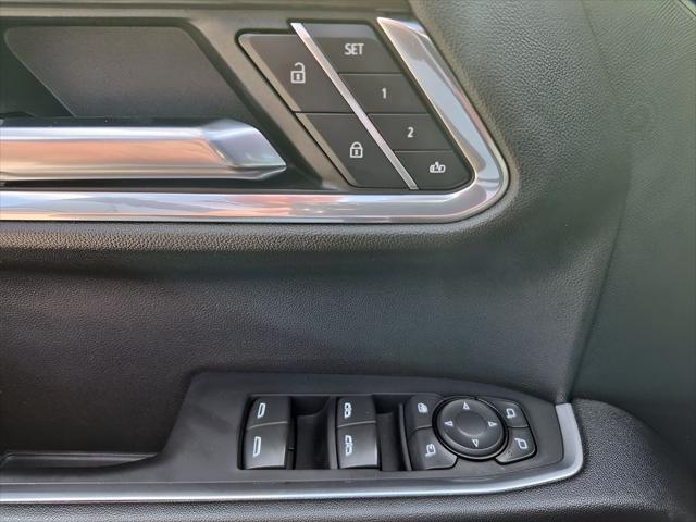 2023 GMC Sierra 1500 4WD Crew Cab Short Box SLT