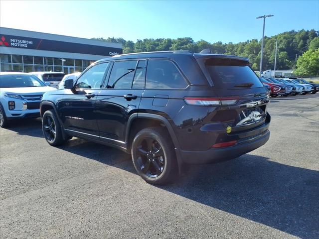 2024 Jeep Grand Cherokee Limited 4x4 2024 Jeep Grand Cherokee Limited 4x4