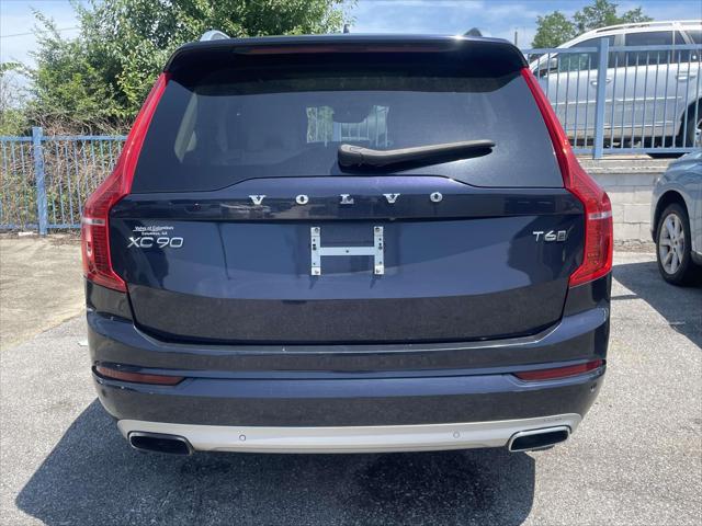 2016 Volvo XC90 T6 Momentum