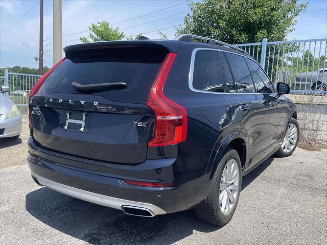 2016 Volvo XC90 T6 Momentum