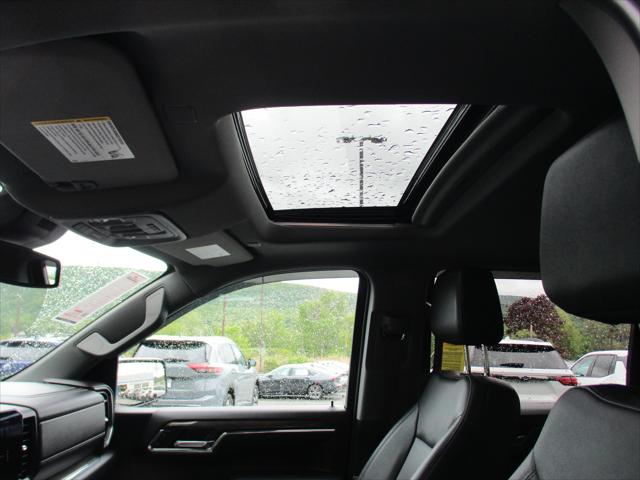 2023 Chevrolet Silverado 1500 4WD Crew Cab Short Bed LTZ