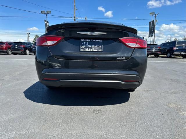 2016 Chrysler 200 LX