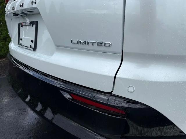 2026 Toyota Crown Signia Limited