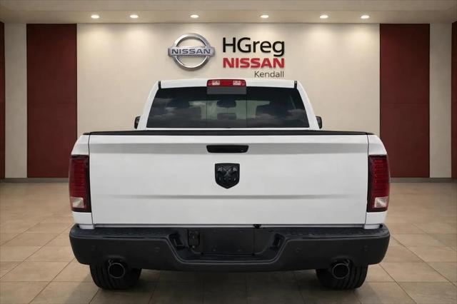 2024 Ram 1500 Classic Warlock Crew Cab 4x4 5'7" Box