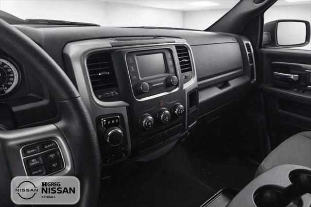 2024 Ram 1500 Classic Warlock Crew Cab 4x4 5'7" Box