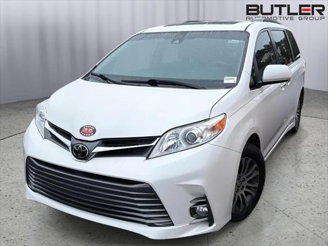 2019 Toyota Sienna XLE 8 Passenger