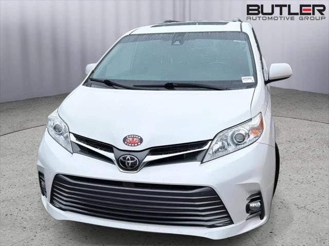 2019 Toyota Sienna XLE 8 Passenger