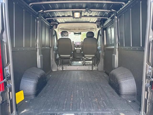 2026 Ram ProMaster Cargo Van Tradesman Low Roof 118" WB w/Pass Seat