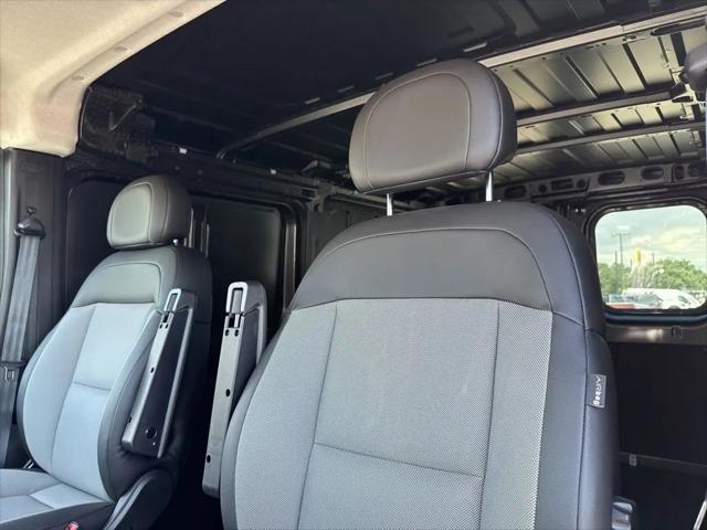 2026 Ram ProMaster Cargo Van Tradesman Low Roof 118" WB w/Pass Seat